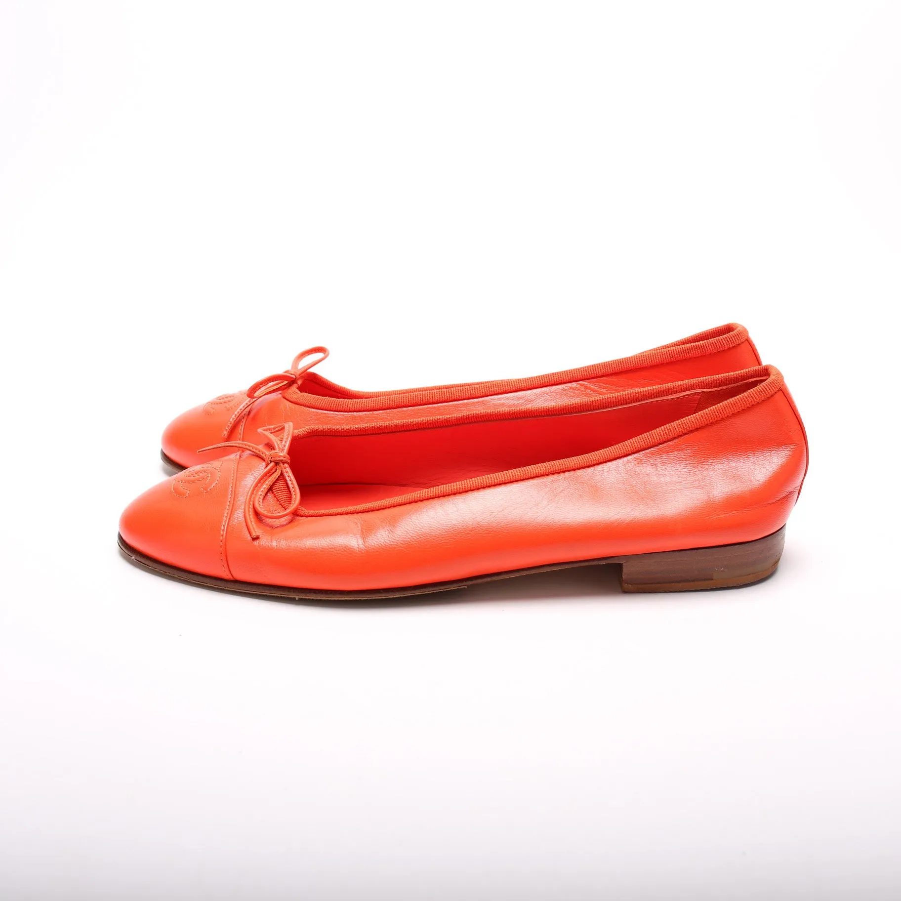 CC Cap Toe Flats Size 40
