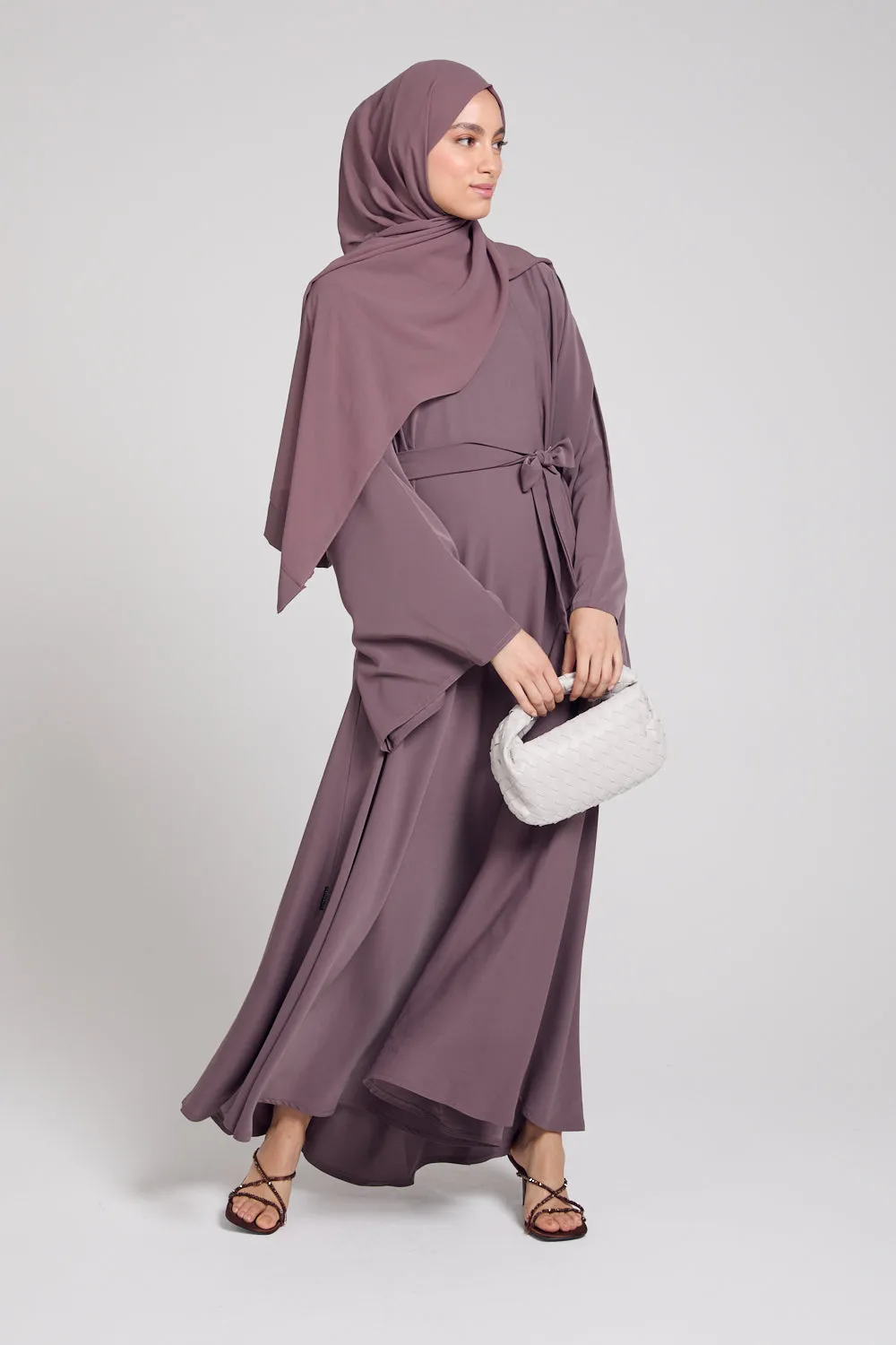 Flared Sleeve Umbrella Cut Closed Abaya - Twilight Mauve