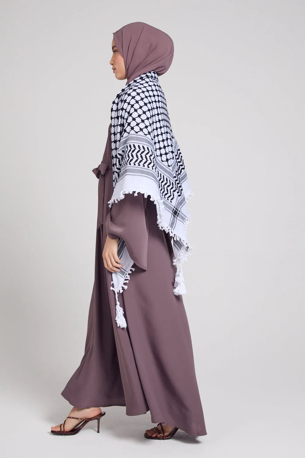 Flared Sleeve Umbrella Cut Closed Abaya - Twilight Mauve