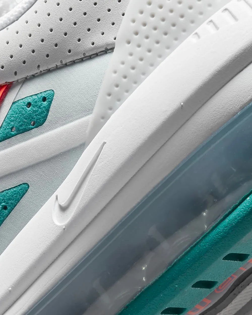 Genome Photon Dust / White / Turbo Green / Hyper Grape Low Top Sneakers