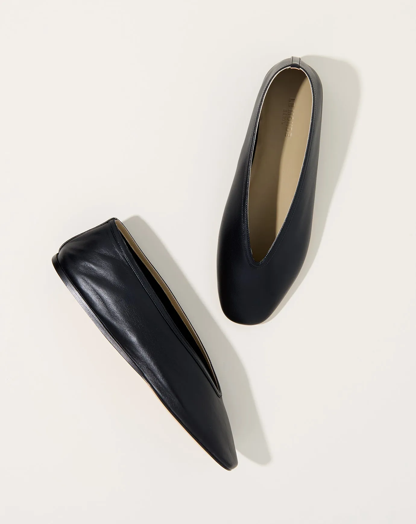 Luna Slipper in Black
