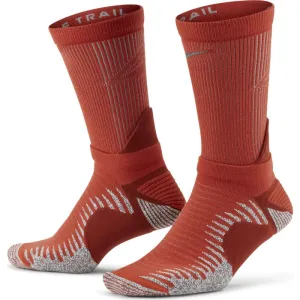 Nike Trail Performance Red Socks - Superior Grip for Rainy Runs