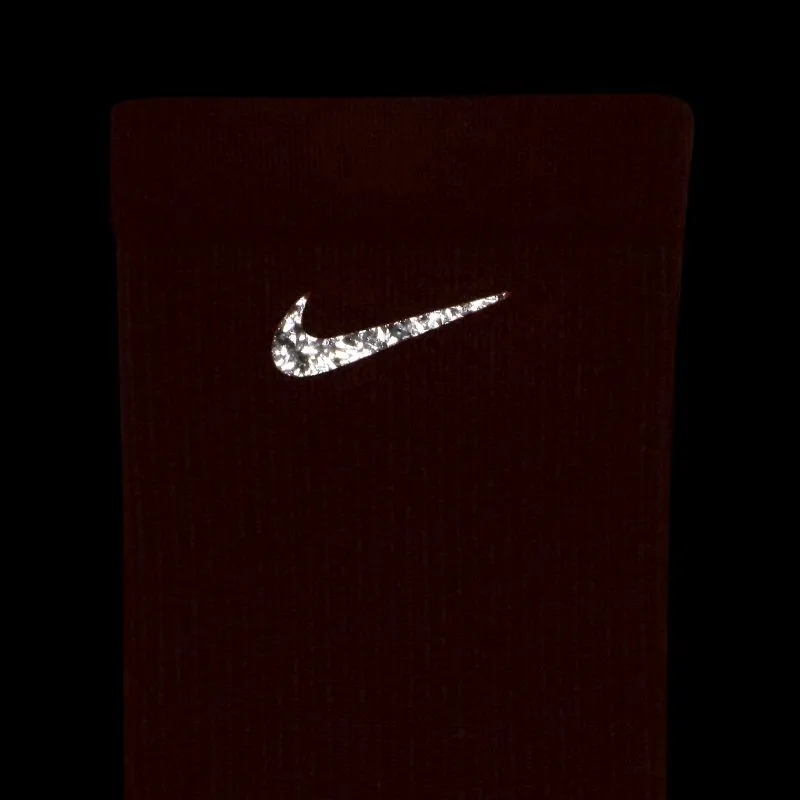 Nike Trail Performance Red Socks - Superior Grip for Rainy Runs