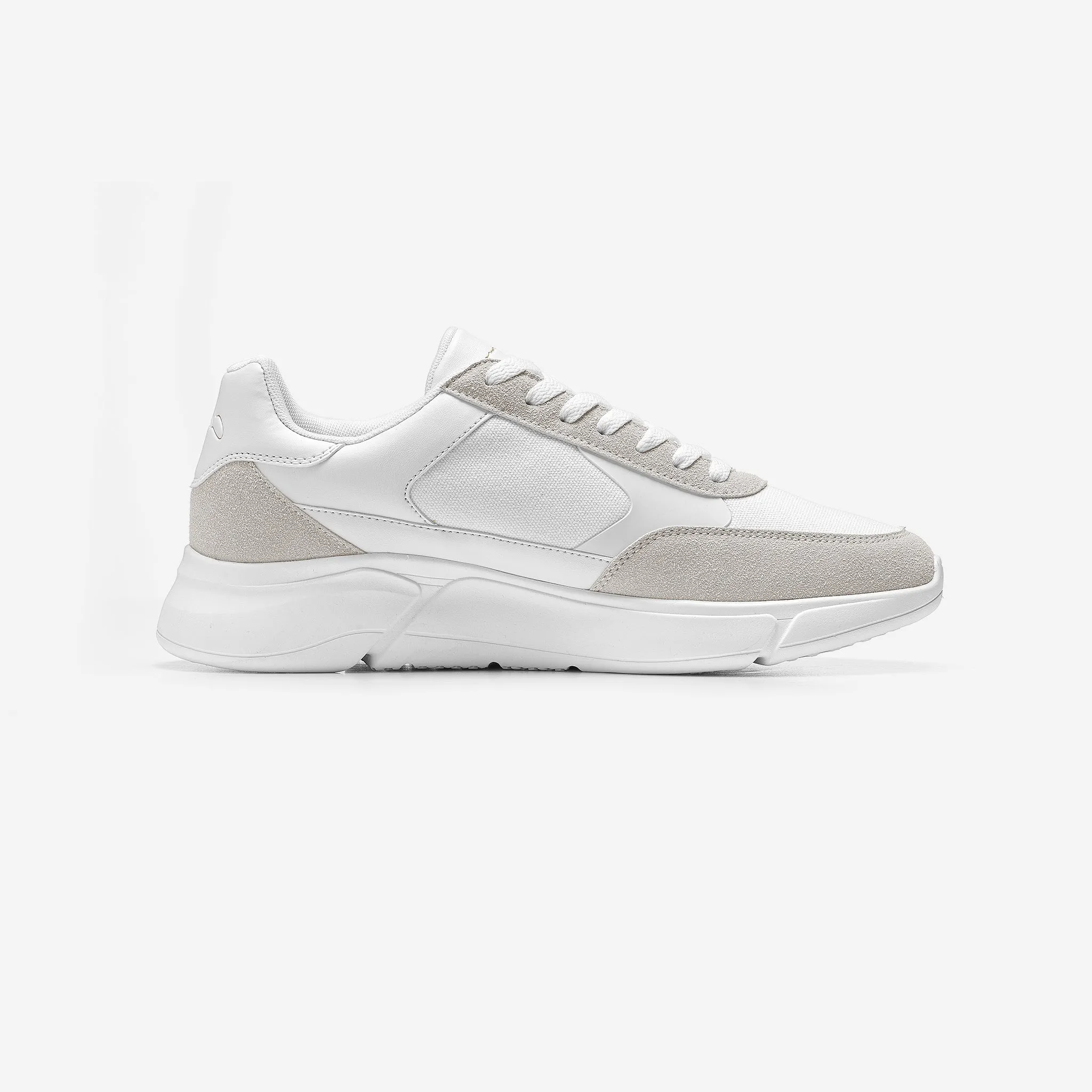 Premium Mesh Runner | White