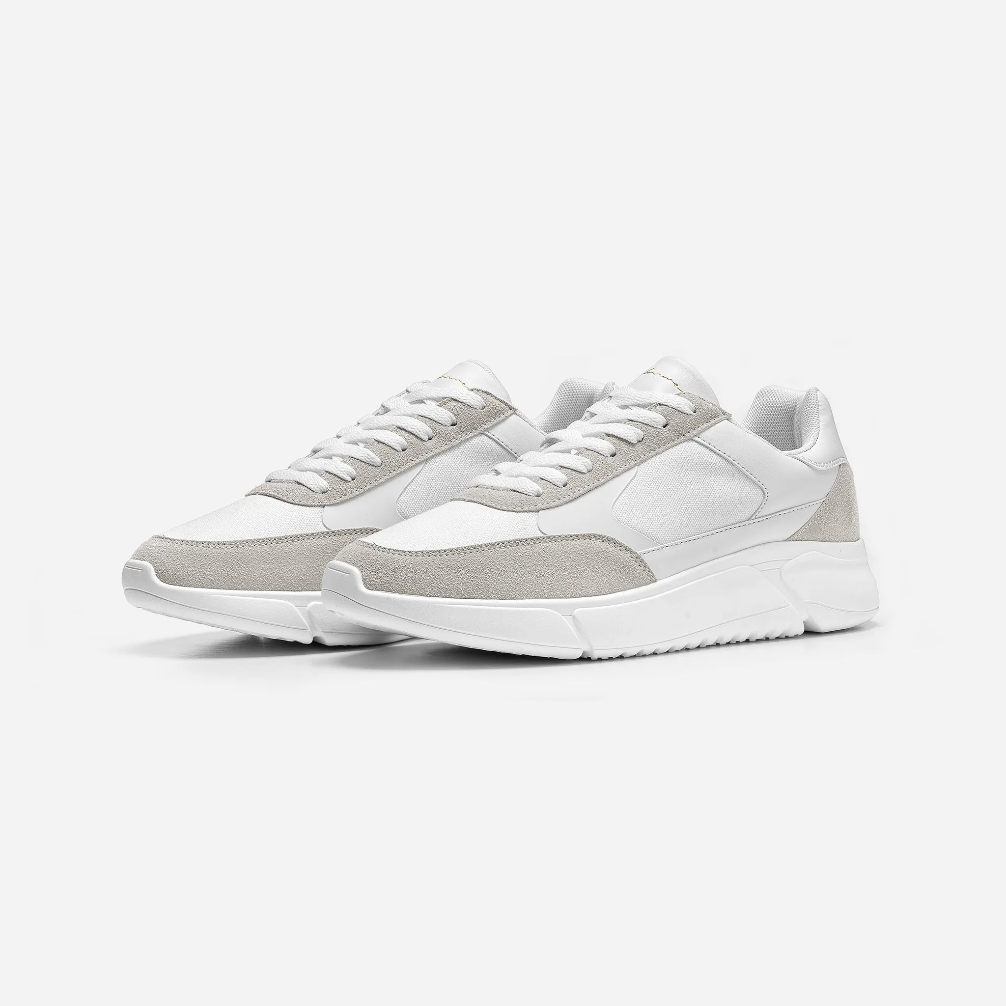Premium Mesh Runner | White