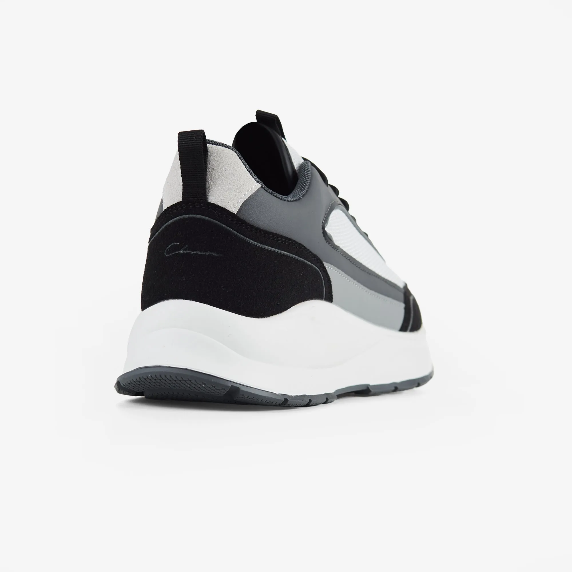 Premium Tech Runner | White/Black