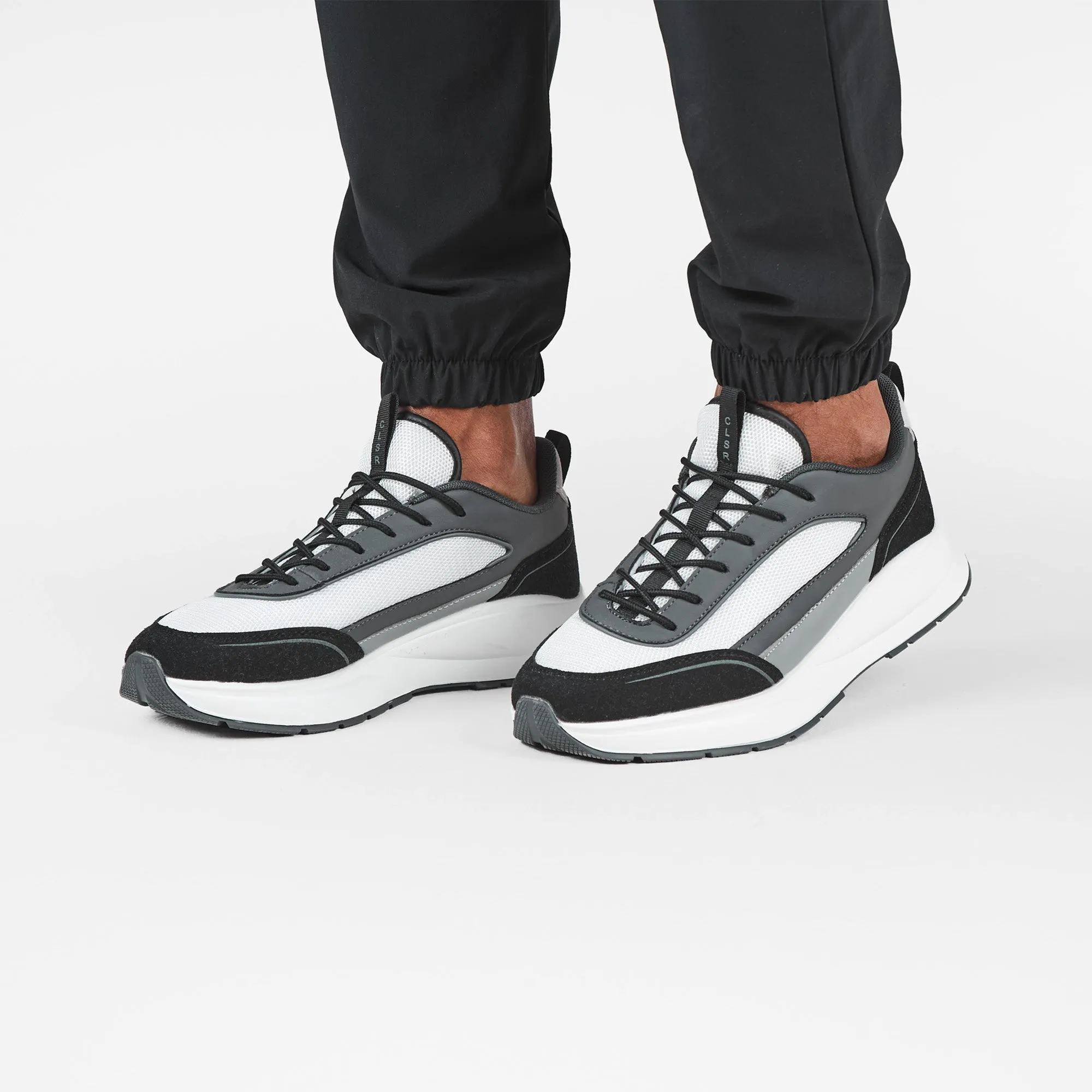 Premium Tech Runner | White/Black