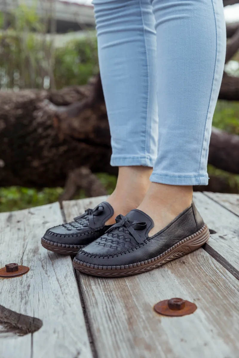 RUMOUR HAS IT| BRAIDED UPPER LEATHER LOAFER  - BLACK