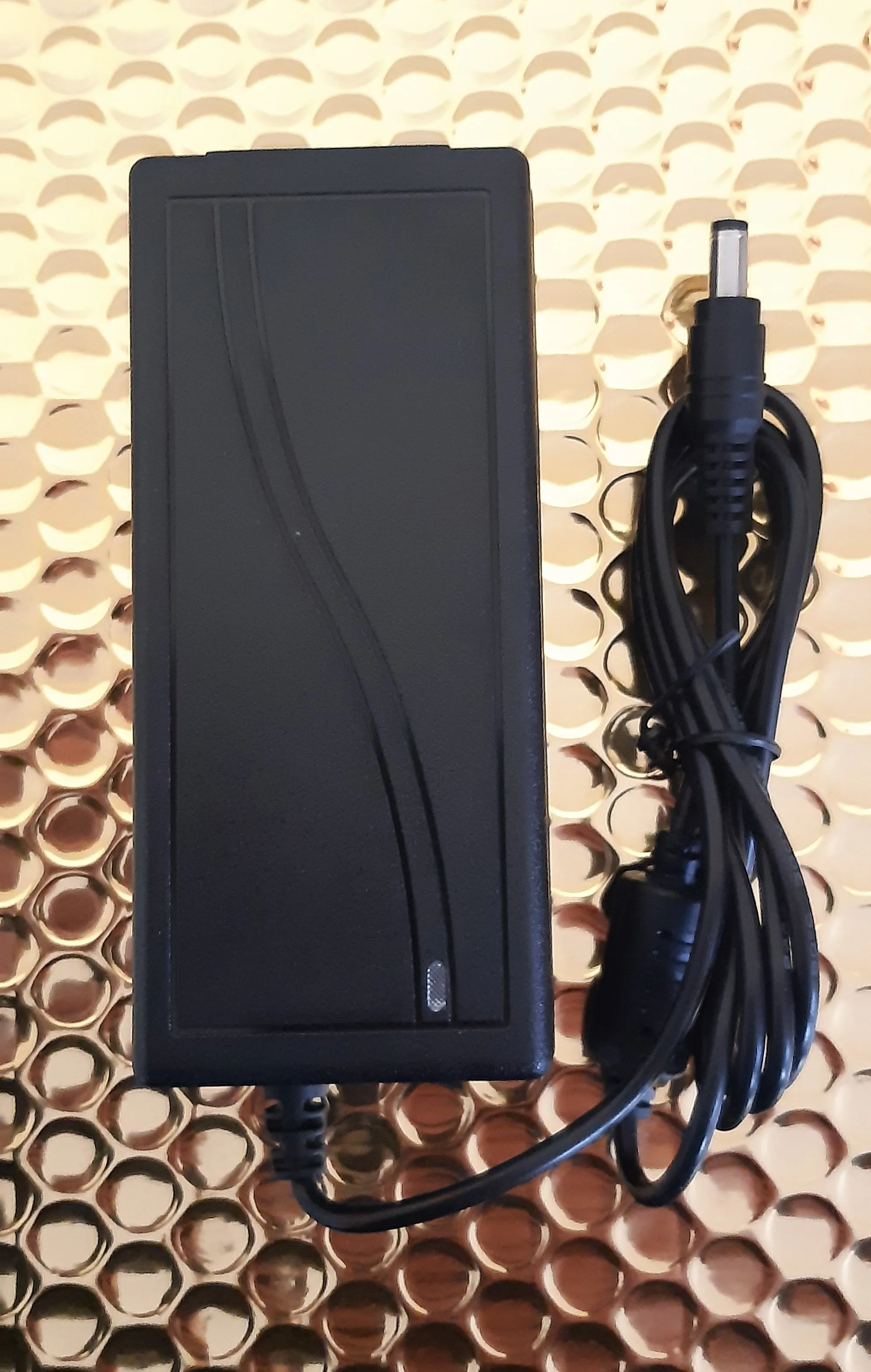 Tacx Neo, Neo 2T & Neo Bike Smart trainers. Replacement Power supply Adaptor