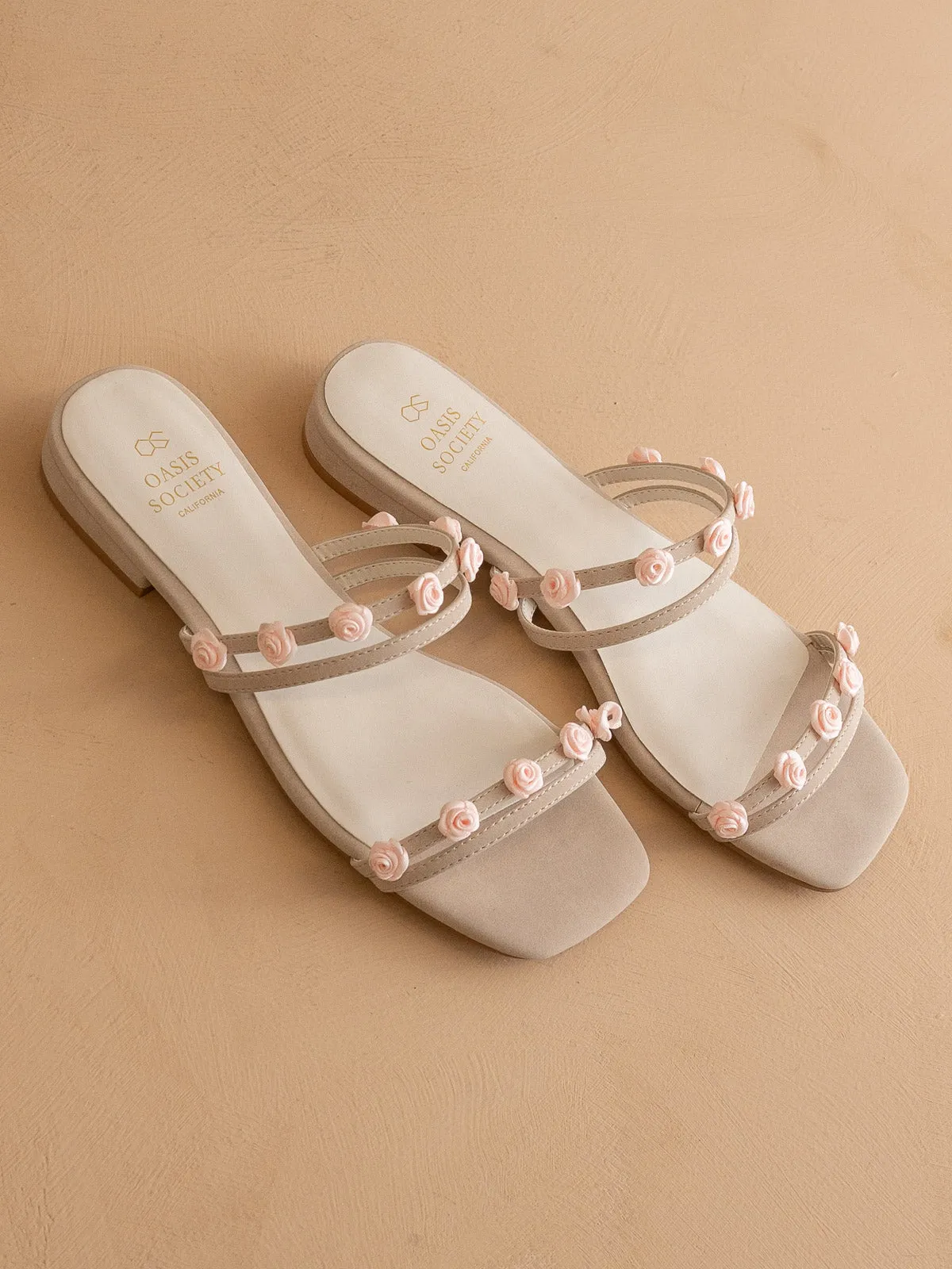 The Rosanna | Light Grey  Rosette Detailed Flats