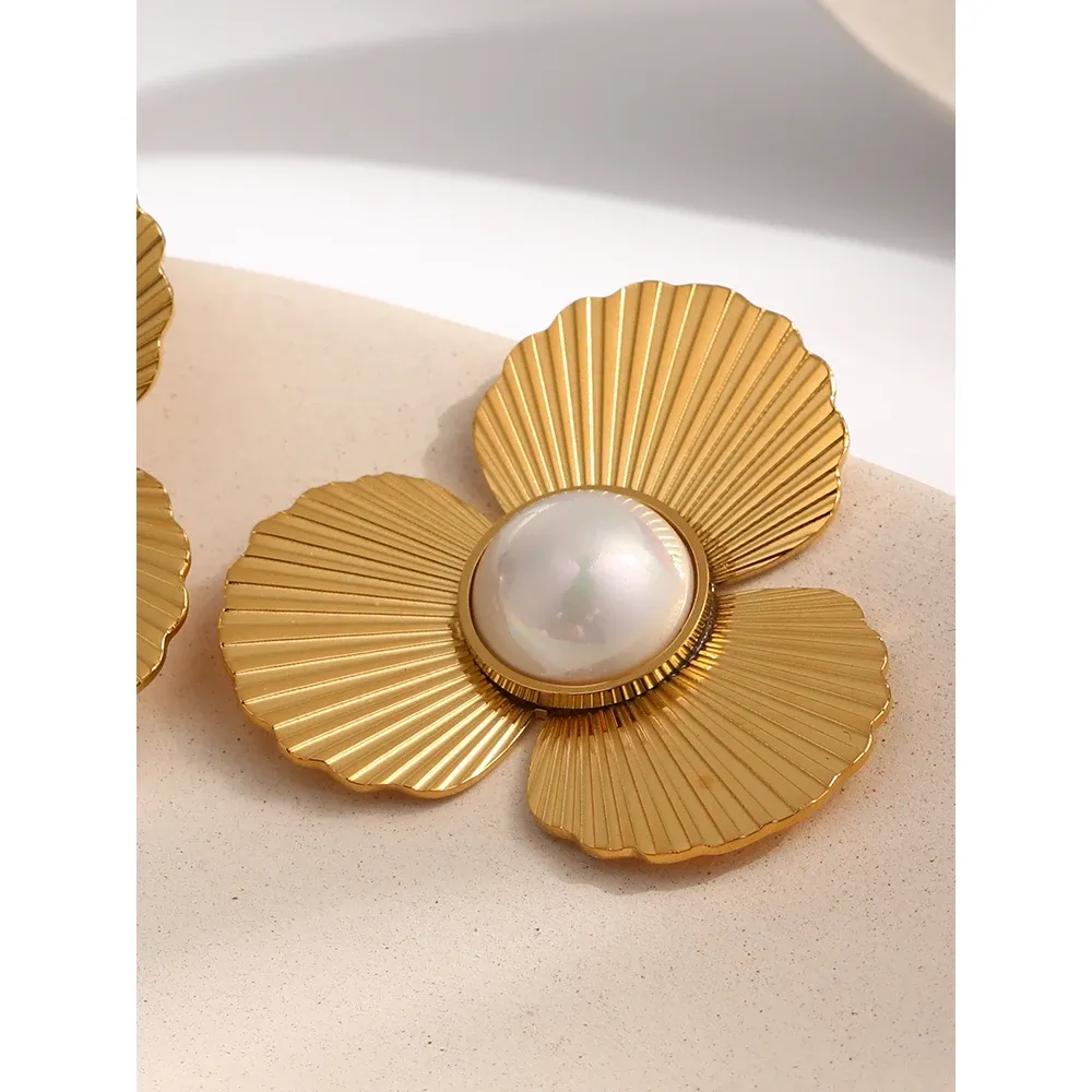 Three Petals of Daisy Earrings
