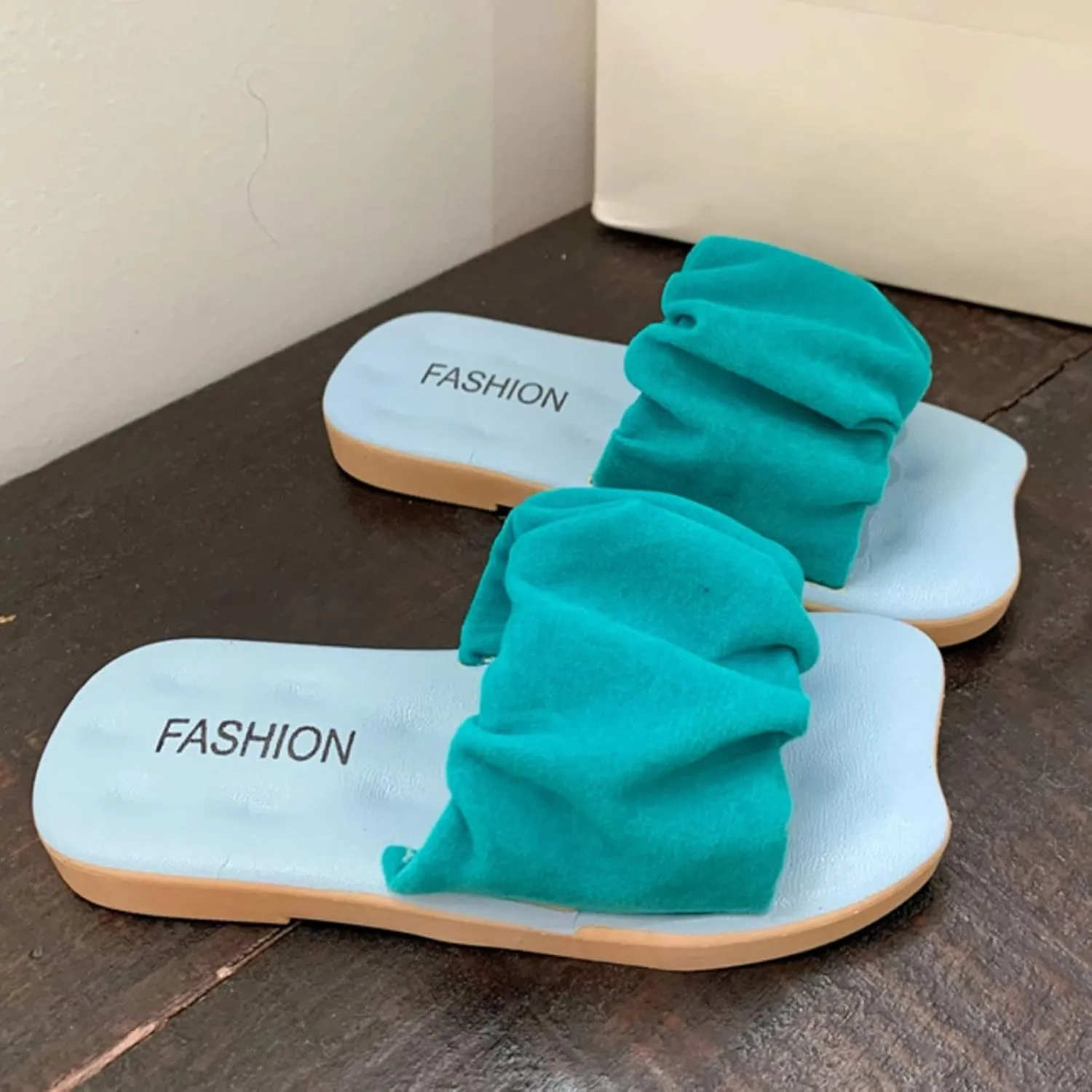 Toddler Slippers Girl Children Slippers Fashion Soft Bottom Flat Bottom Parent Child Girl Sandals en Sandals Girls