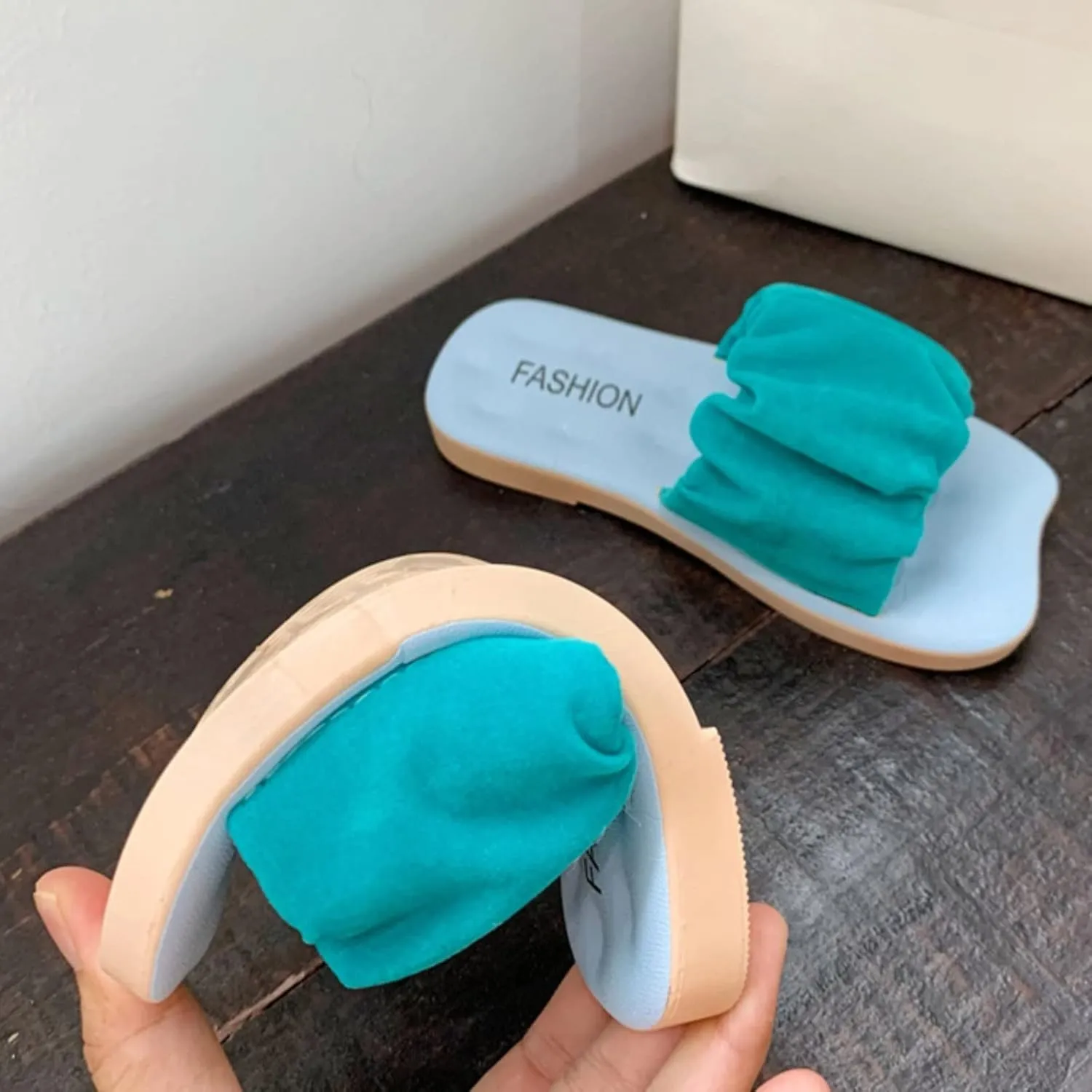 Toddler Slippers Girl Children Slippers Fashion Soft Bottom Flat Bottom Parent Child Girl Sandals en Sandals Girls